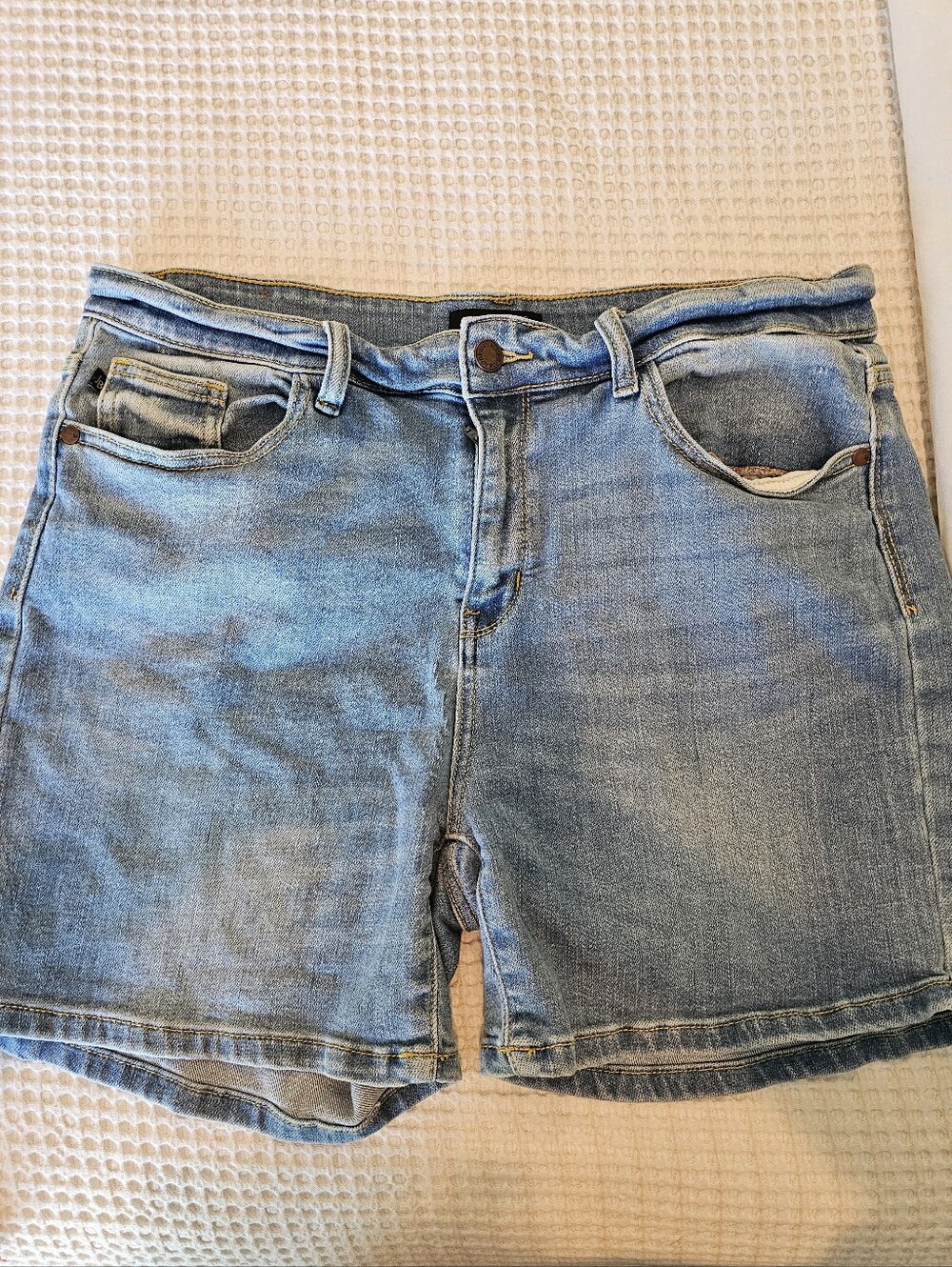 Judy Blue Light Wash Denim Shorts High Rise Size XL